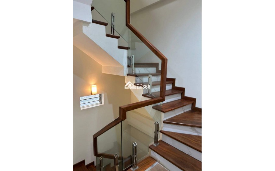 Tôi cho thuê nhà mới, hai đường đi, Võ Thị Sáu, 105m2x 5T vỉa hè 29 Tr